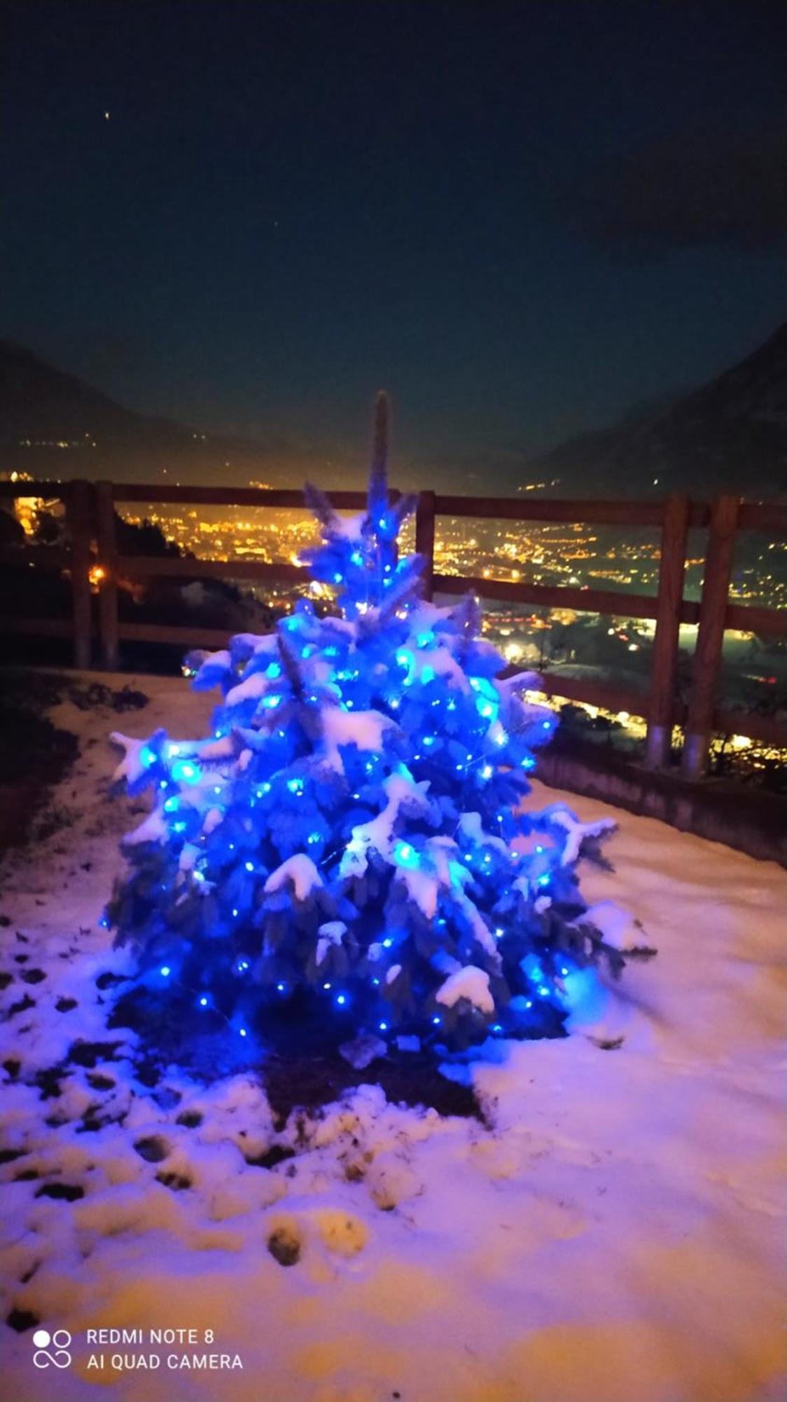 Chalet Con Jacuzzi Vista Montagne Aosta Kültér fotó